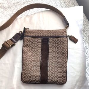 Vintage Coach Brown Crossbody Bag like new cute